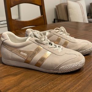 Like new Gola Tennis shoes